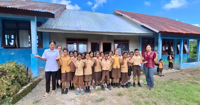 Bupati Manggarai Apresiasi Dukungan PLN Bagi Pendidikan di Ulumbu